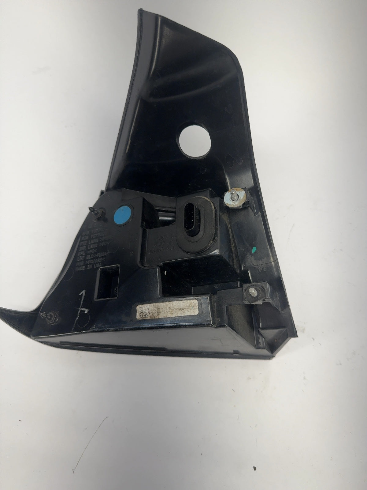 2021-2023 Tesla Model 3 Tail Lamp Rear Bodyside Right 1077398-00-H
