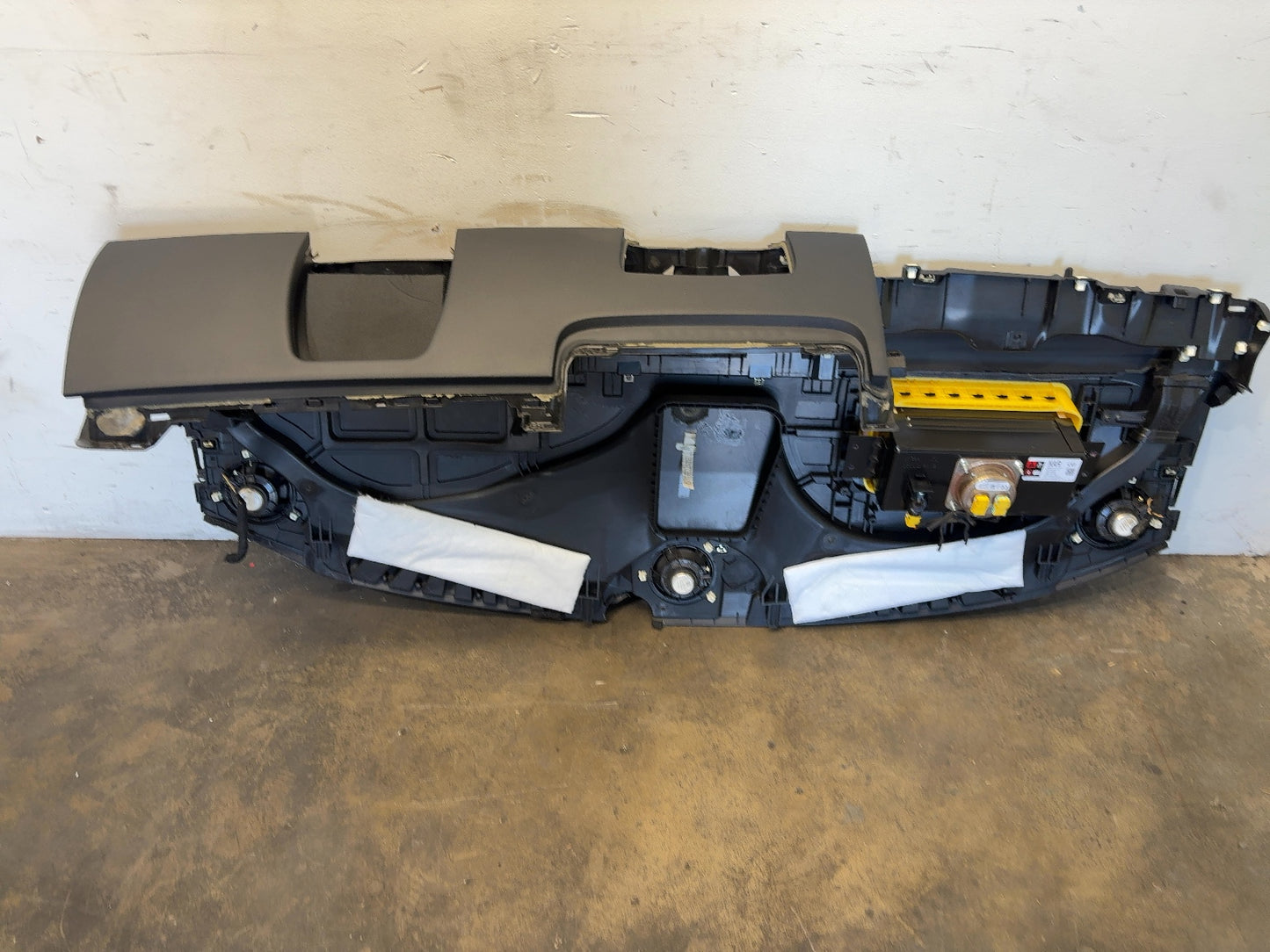 2020-2025 Tesla Model 3 Dash Panel With Airbag 1077823-00-G