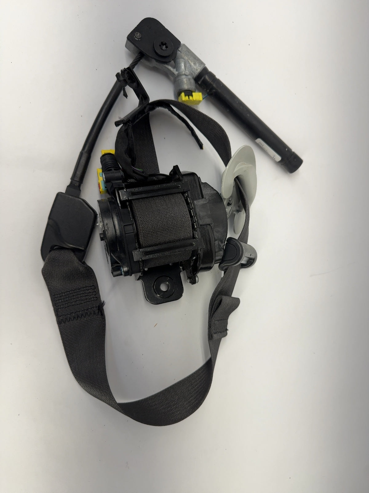 2018 Tesla Model 3 Front Left Seatbelt W Pretensioner 1081255-01-C