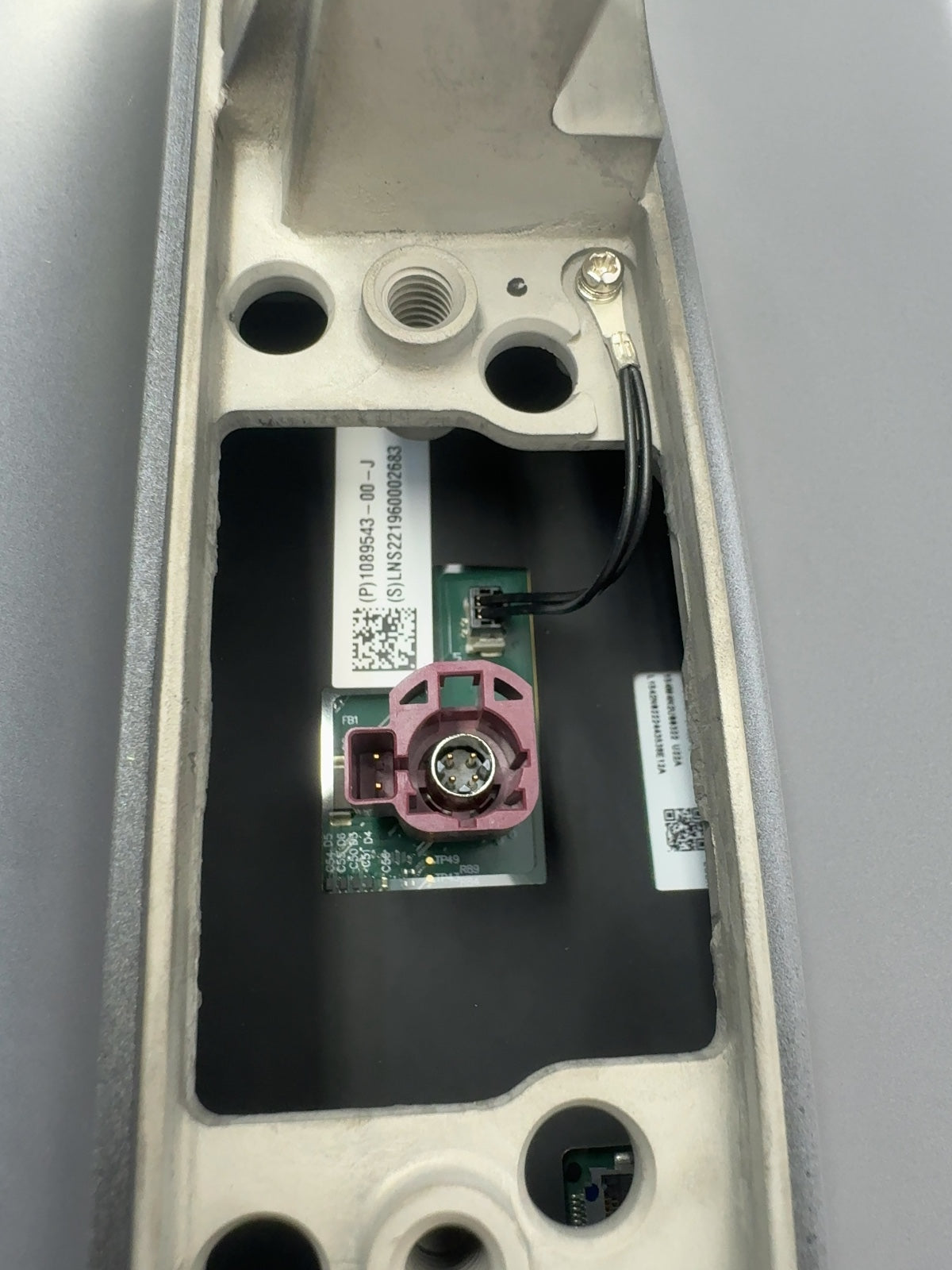 2022-2023 Tesla Model 3 Center Display 1089543-00-J
