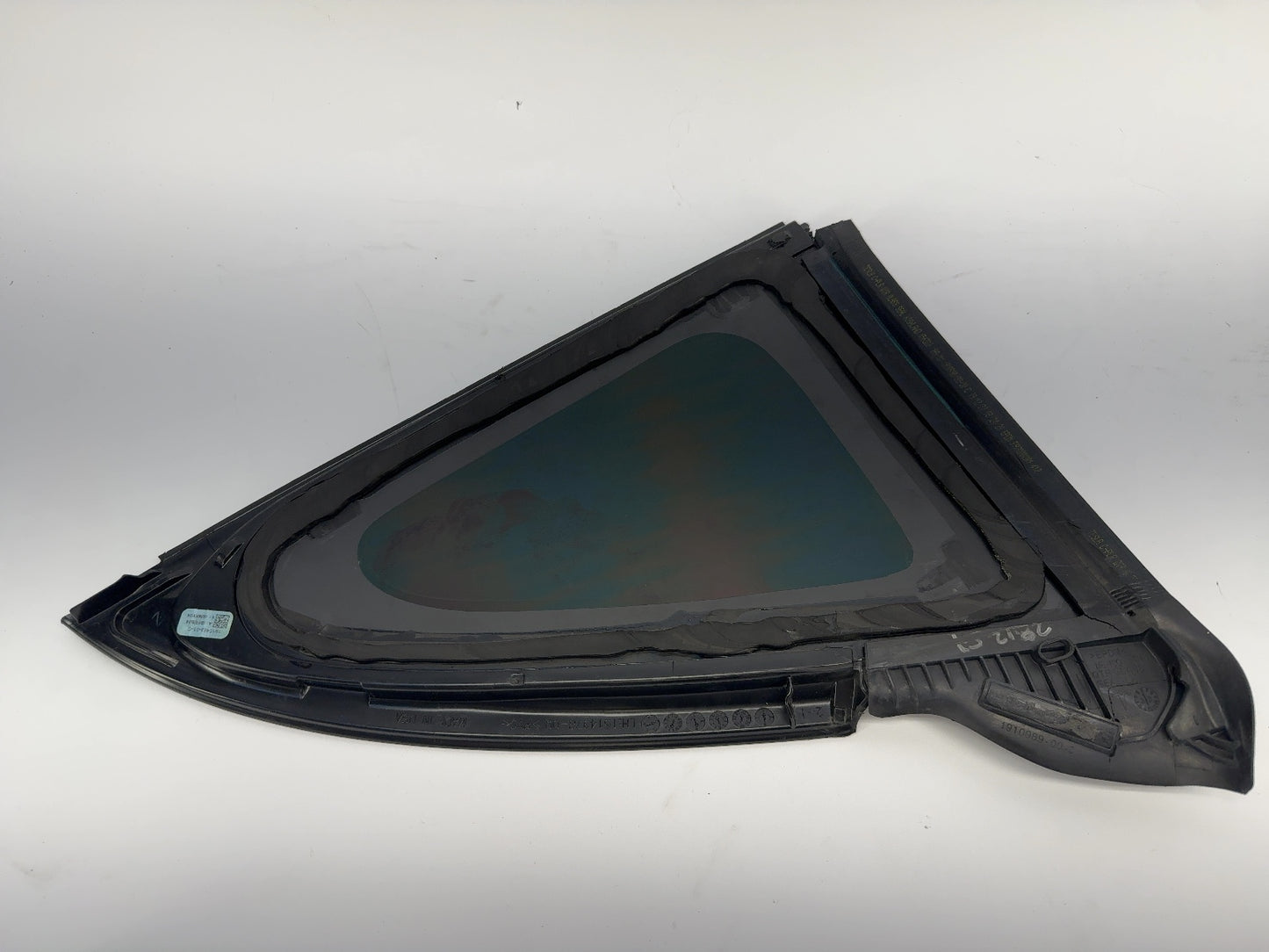 2024 Tesla Model 3 Highland Left Quarter Glass 1915483-01-C