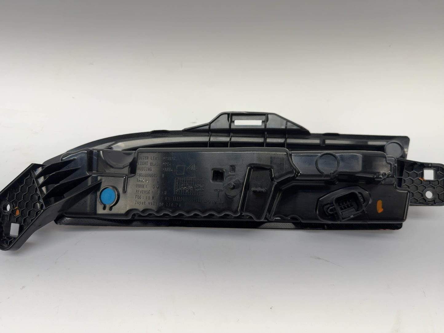 2025-2026 Tesla Model 3 Highland Rear Bumper Right Light 1712514-00-E