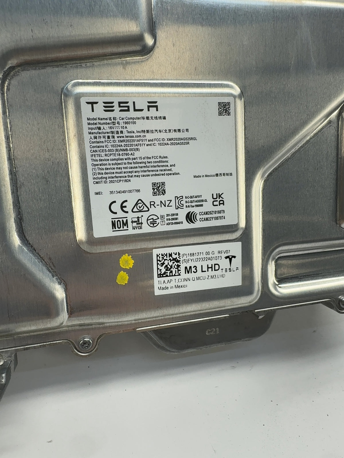 2022-2023 Tesla Model 3 Car Computer With Security Module 1681271-00-G