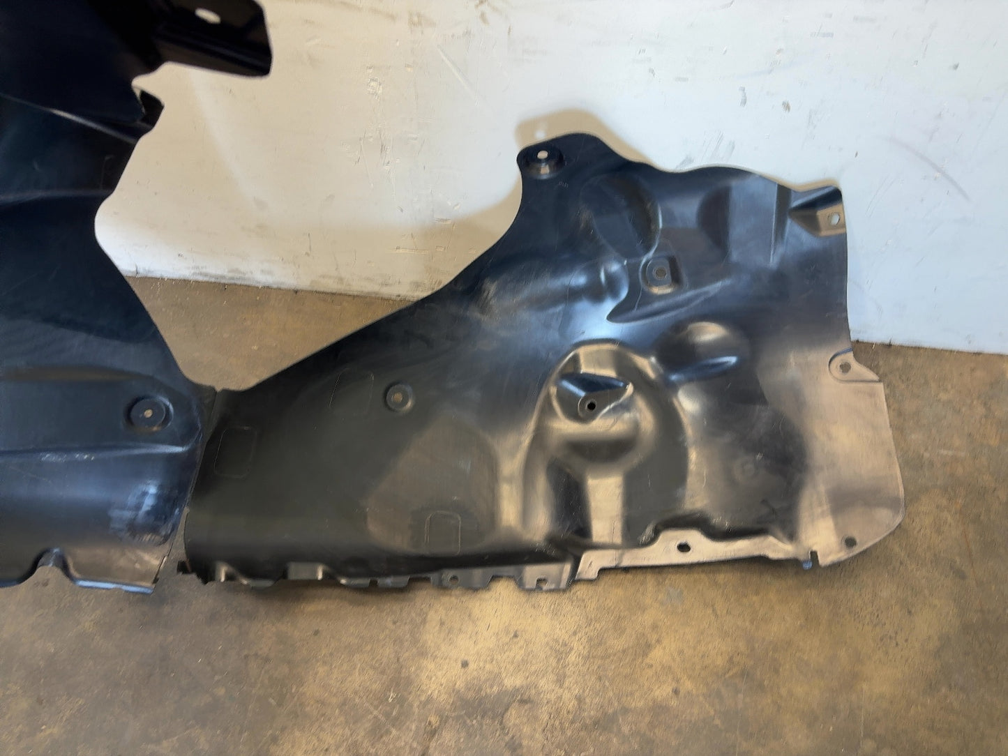 2026 Tesla Model Y Juniper Front Left Wheel Liner Note 1937545-00-A
