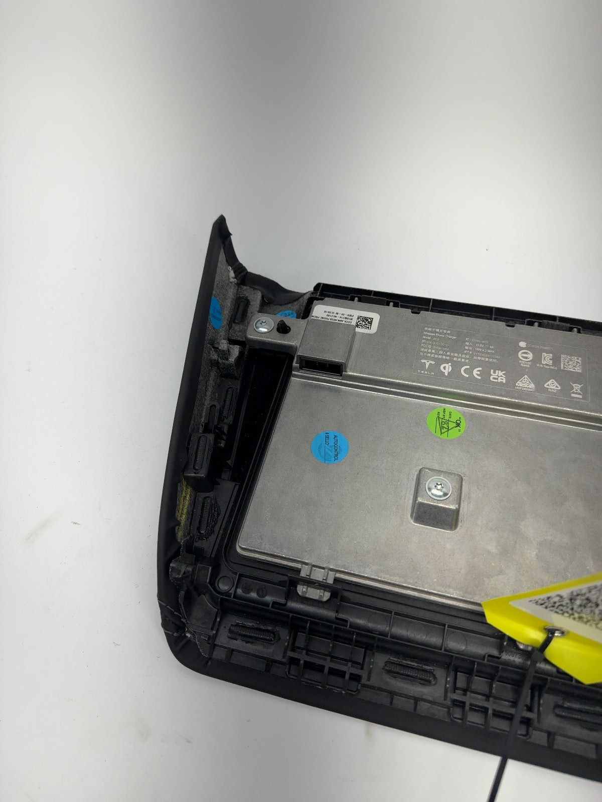 2024-2026 Tesla Model 3 Highland Wireless Charging Module & Pad 1761810-00-D