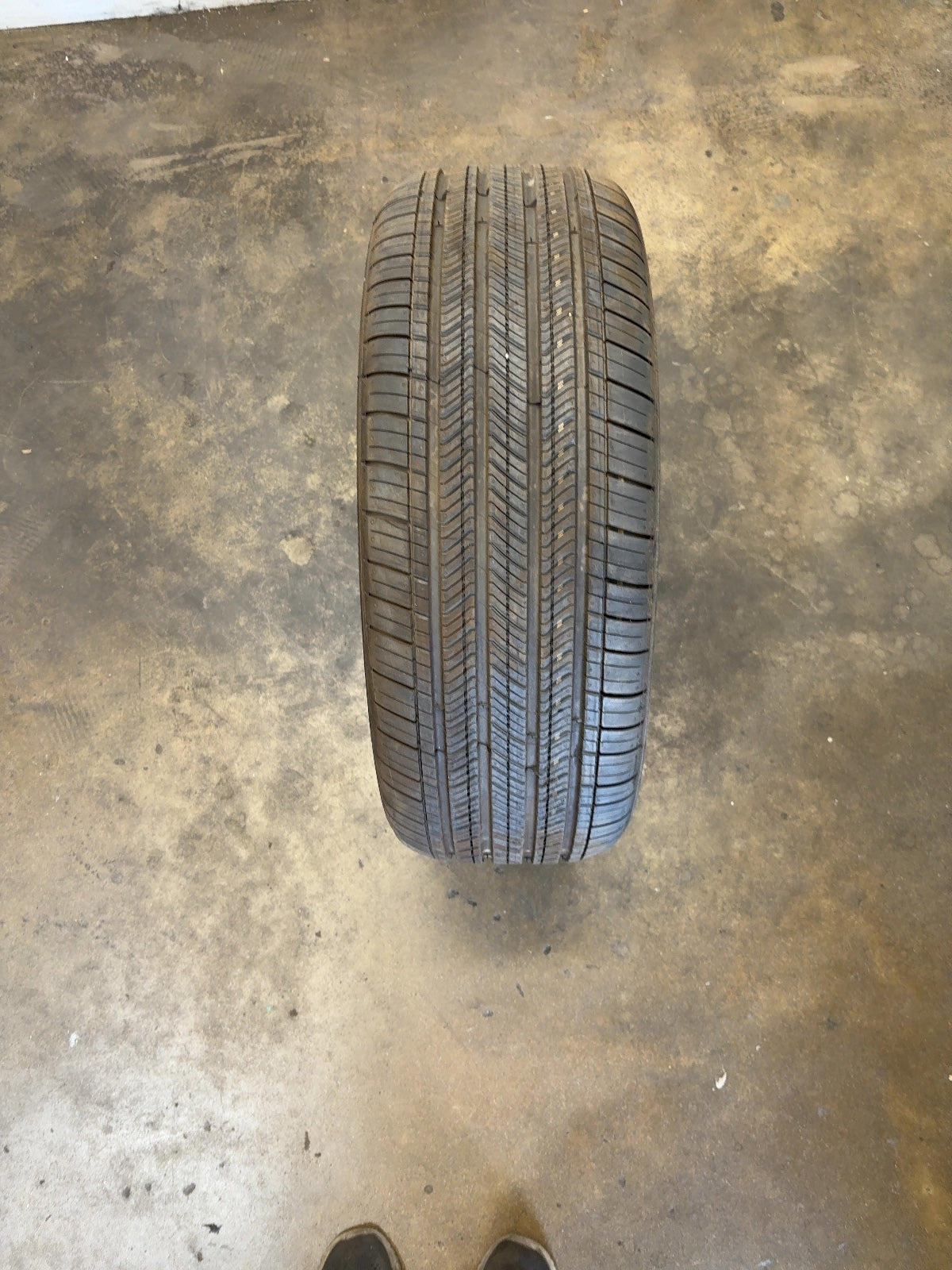 2024-2026 Tesla Model 3 Highland Michelin- Primacy A/s 235/45r18 Tire 1344246-00-A