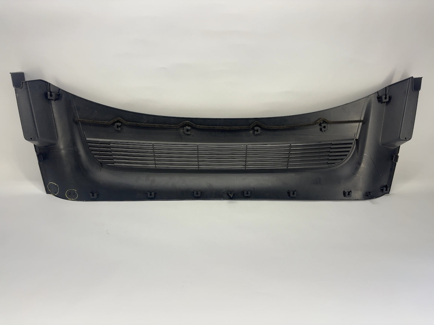 2026 Tesla Model Y Juniper Rear Apron Note 1930438-01-D