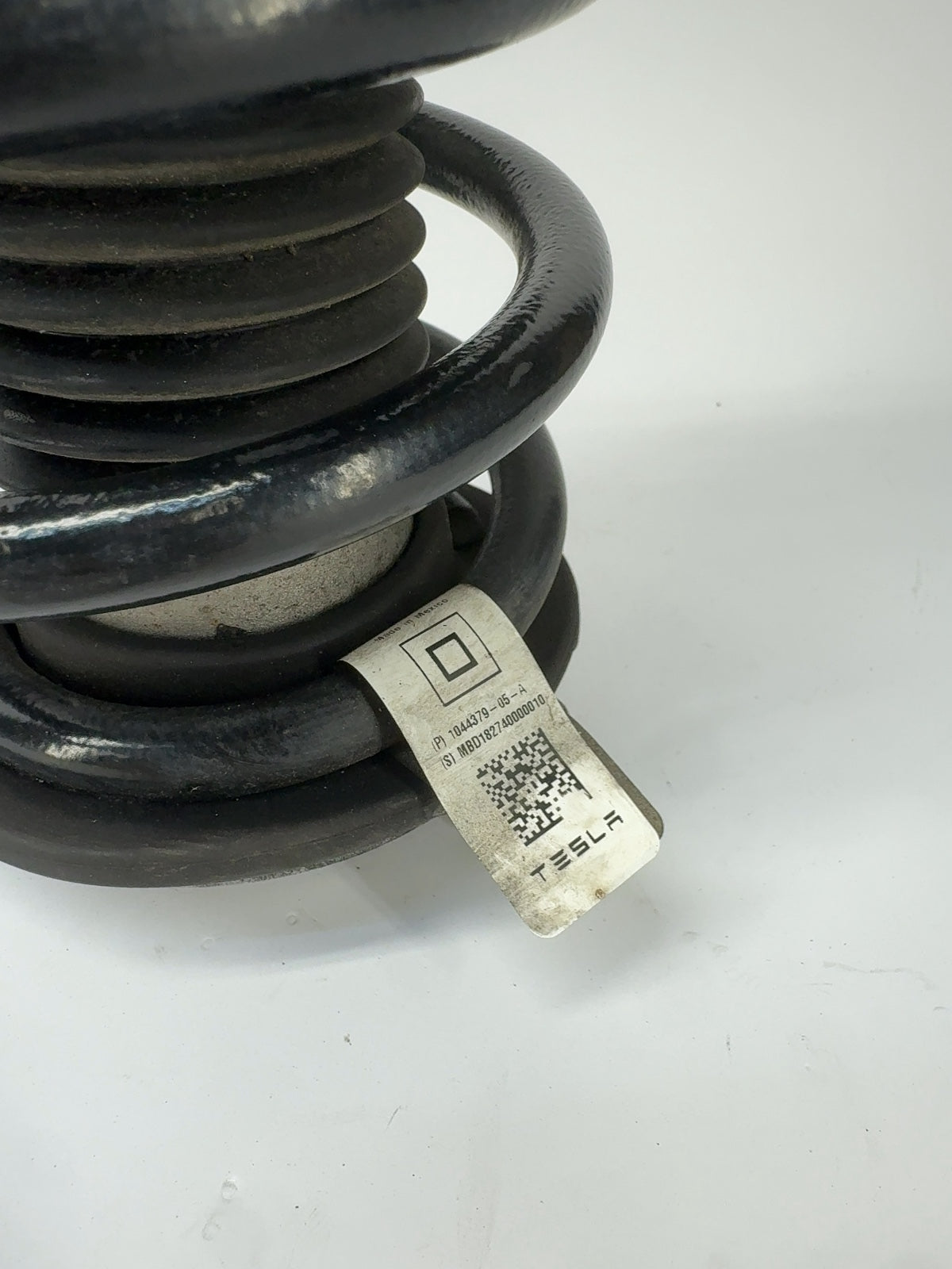 2018 Tesla Model 3 Front Left Strut Absorber 1044090-00-A