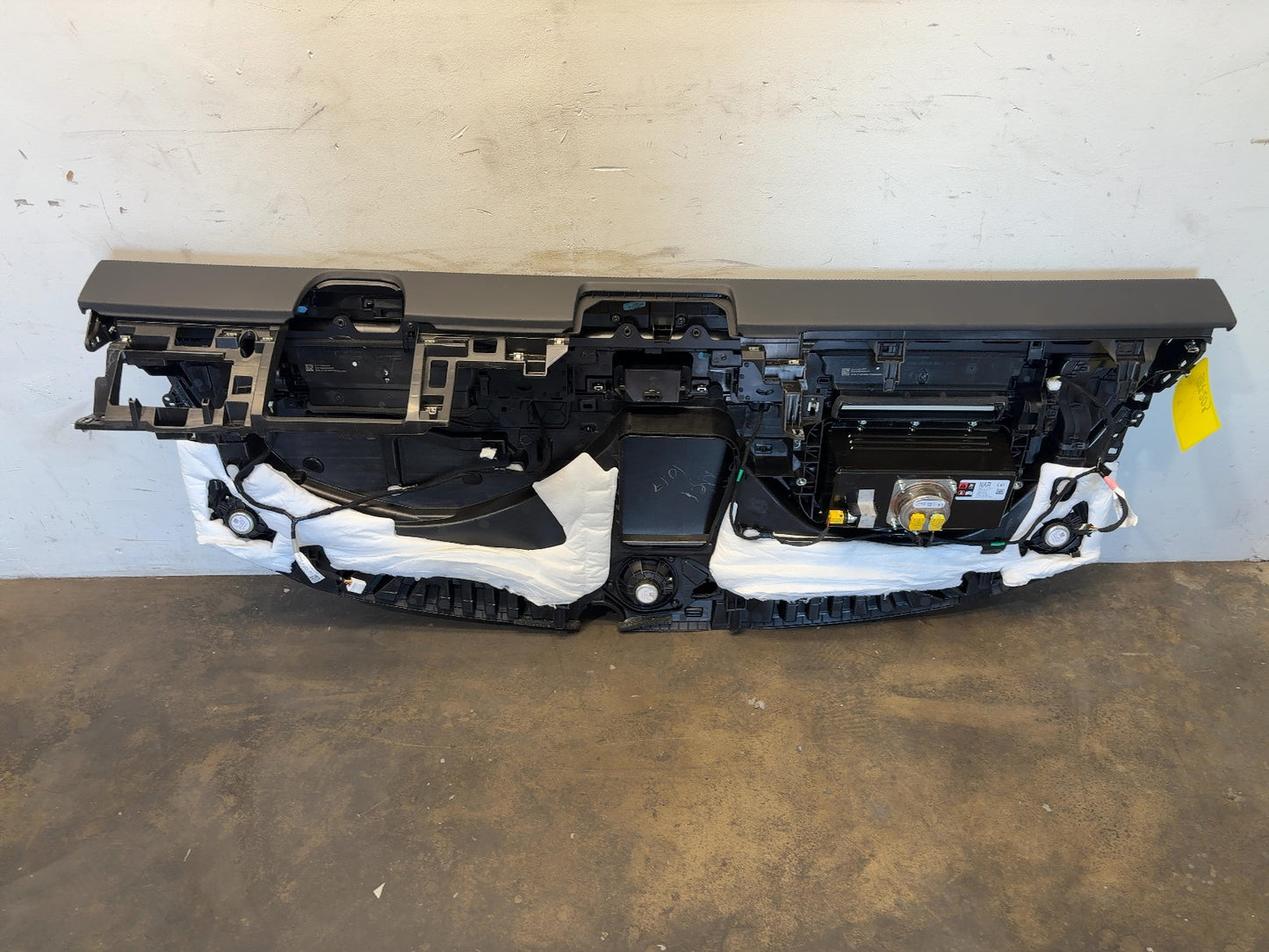 2026 Tesla Model Y Juniper Dash Panel With Airbag 2032385-55-F