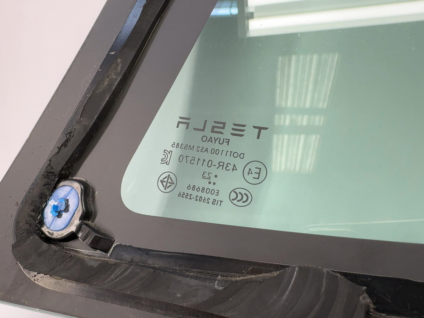 2023 Tesla Model 3 Right Quarter Glass 1514979-01-D