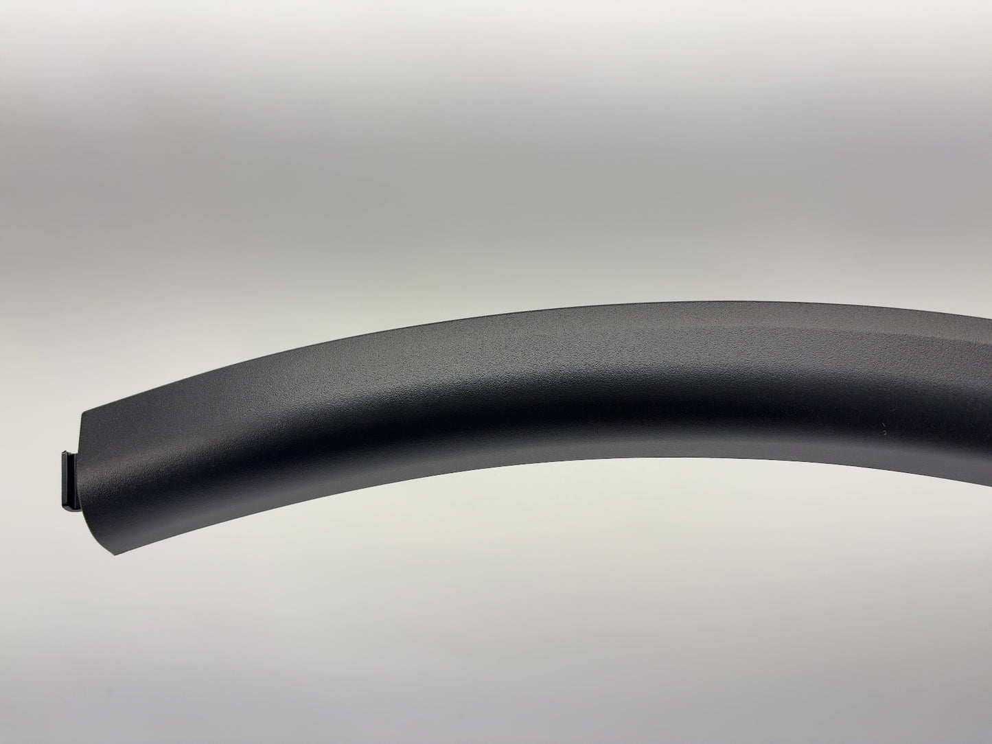 2026-2027 Tesla Model Y Juniper Front Right Fender Garnish 1937599-00-D