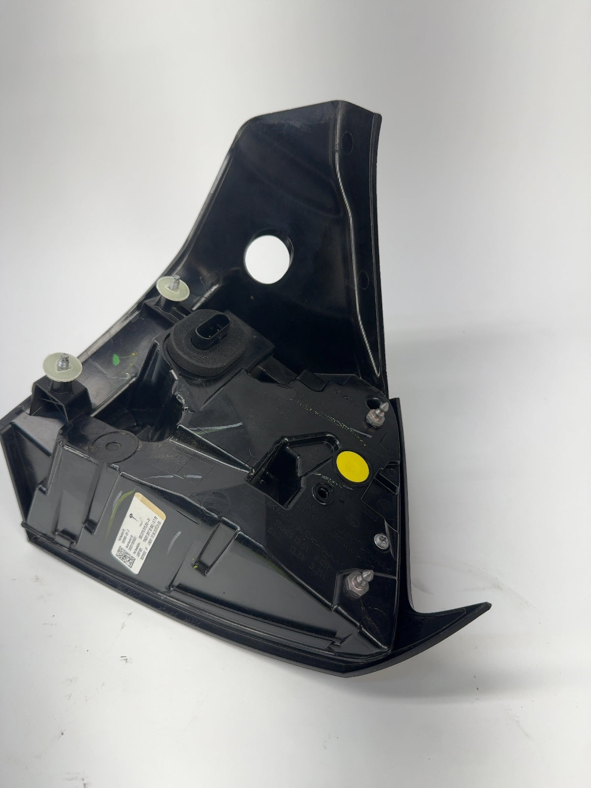 2021-2025 Tesla Model 3 Left Tail Lamp Quarter Mounted Global 1502086-00-D