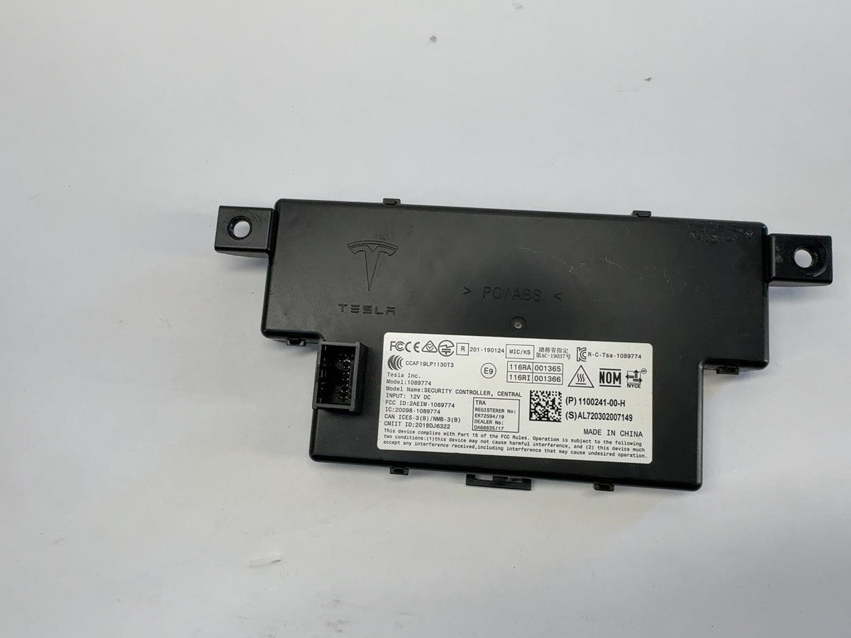 2020-2021 Tesla Model 3 Car Computer With Security Module 1566786-00-C