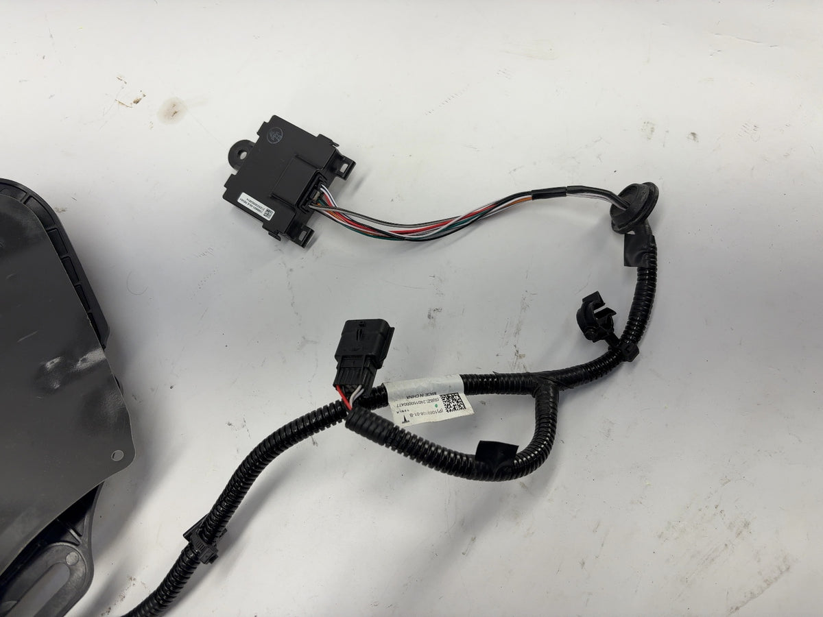 2015 Tesla Model S Rear Right Door Handle Retrofit Kit 1135723-S0-A