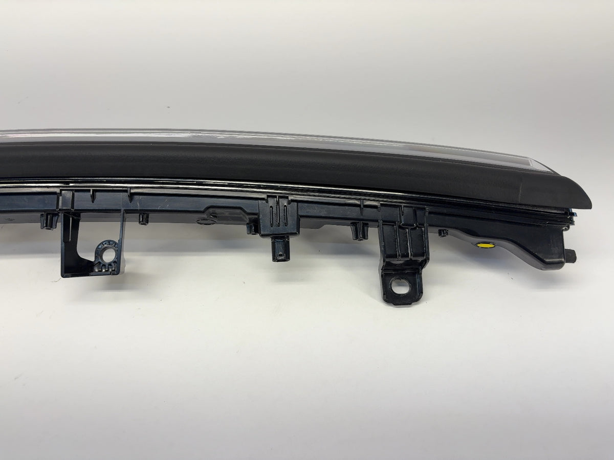 2026 Tesla Model Y Juniper Lamp Front Lightbar 2038294-00-E