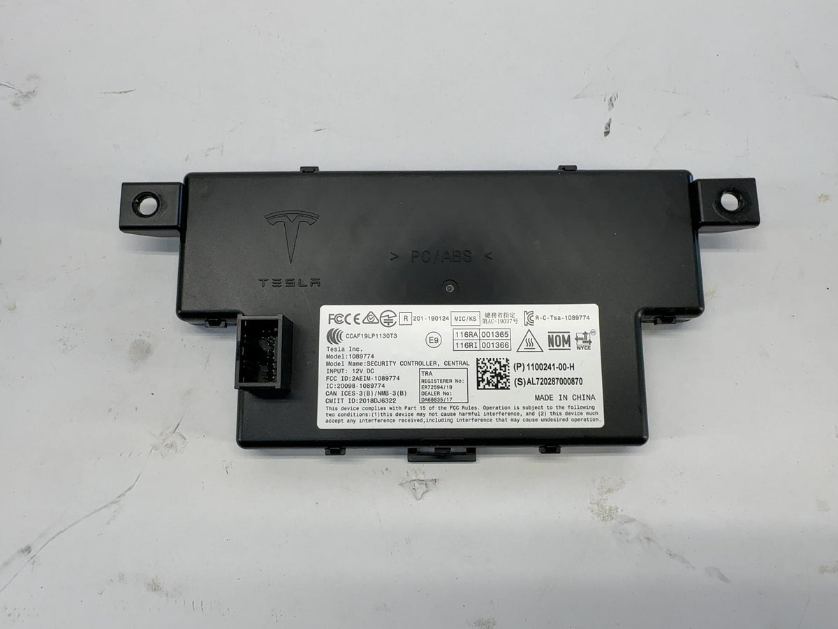 2020-2021 Tesla Model 3 Car Computer With Security Module 1566786-00-C