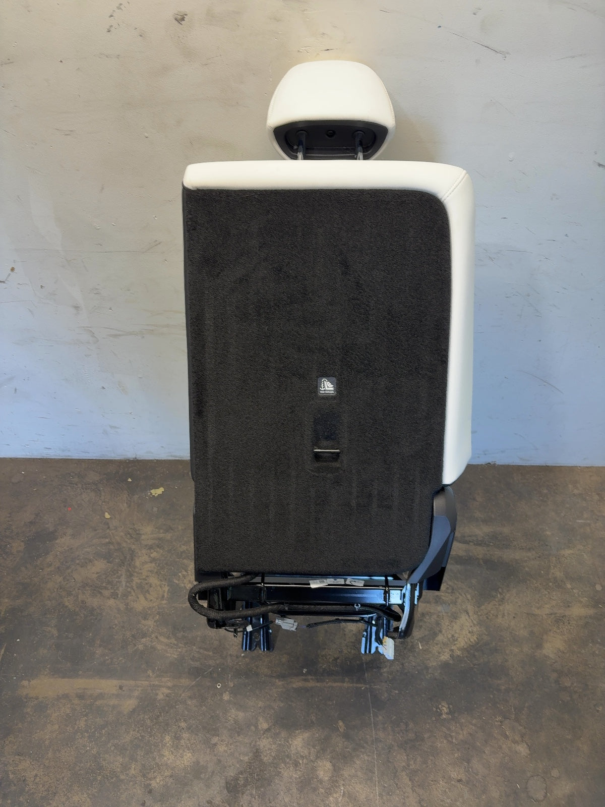 2026 Tesla Model Y Juniper 2nd Row Upper Seat Right Side 1494841-TW-C