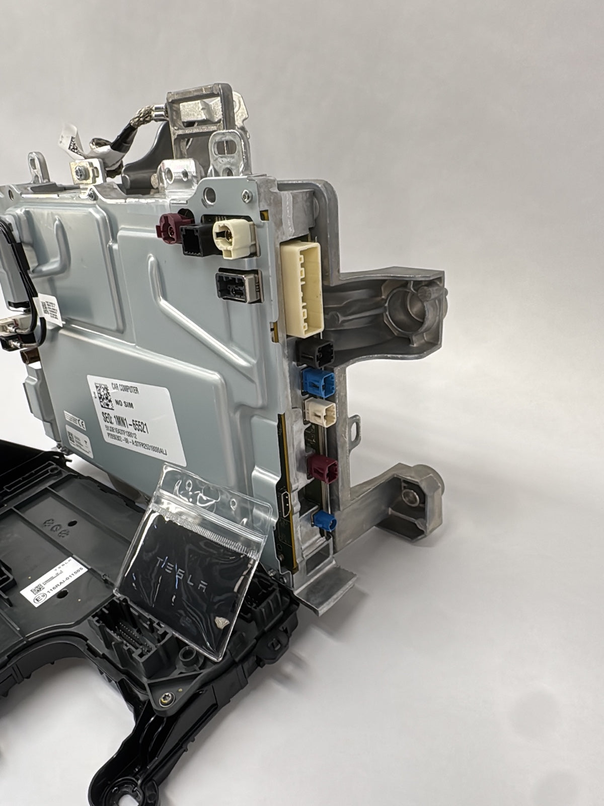 2025-2026 Tesla Model 3 Highland Car Computer With Vc Left Controller 2001418-00-F