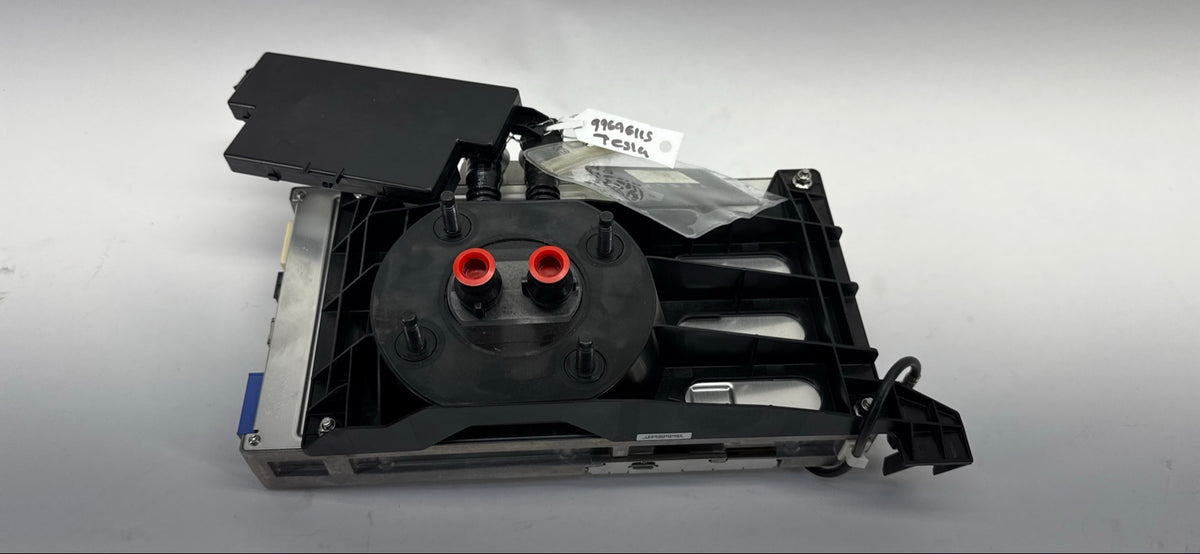 2018 Tesla Model 3 Car Computer With Security Module 1098058-00-J