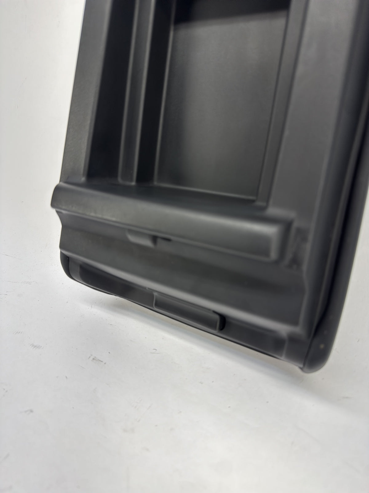 2021 Tesla Model Y Console Armrest 1582886-00-A