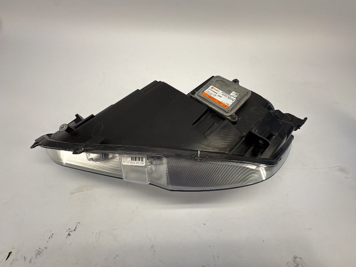 2013 Tesla Model S Right Headlamp 6005907-00-C