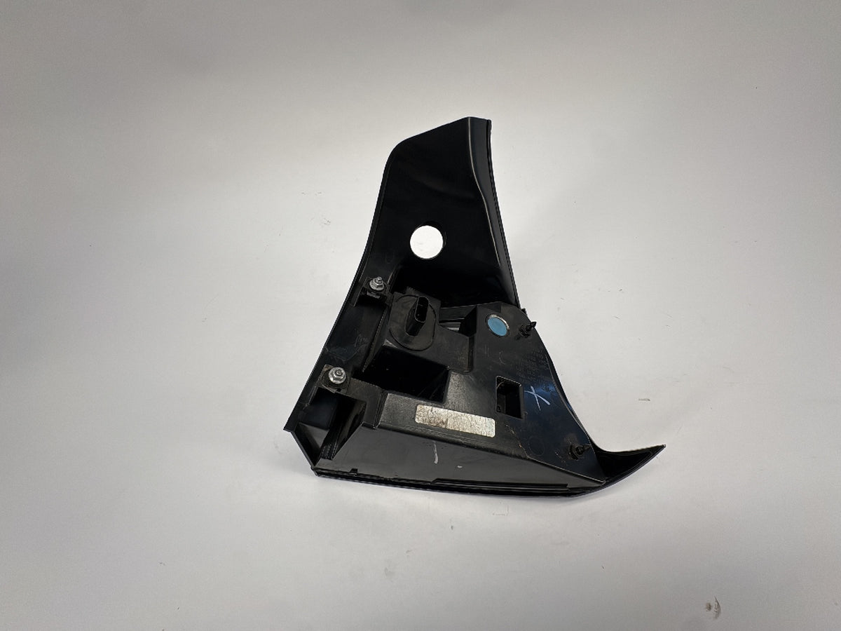 2018-2021 Tesla Model 3 Tail Lamp Rear Bodyside Left 1077397-00-G
