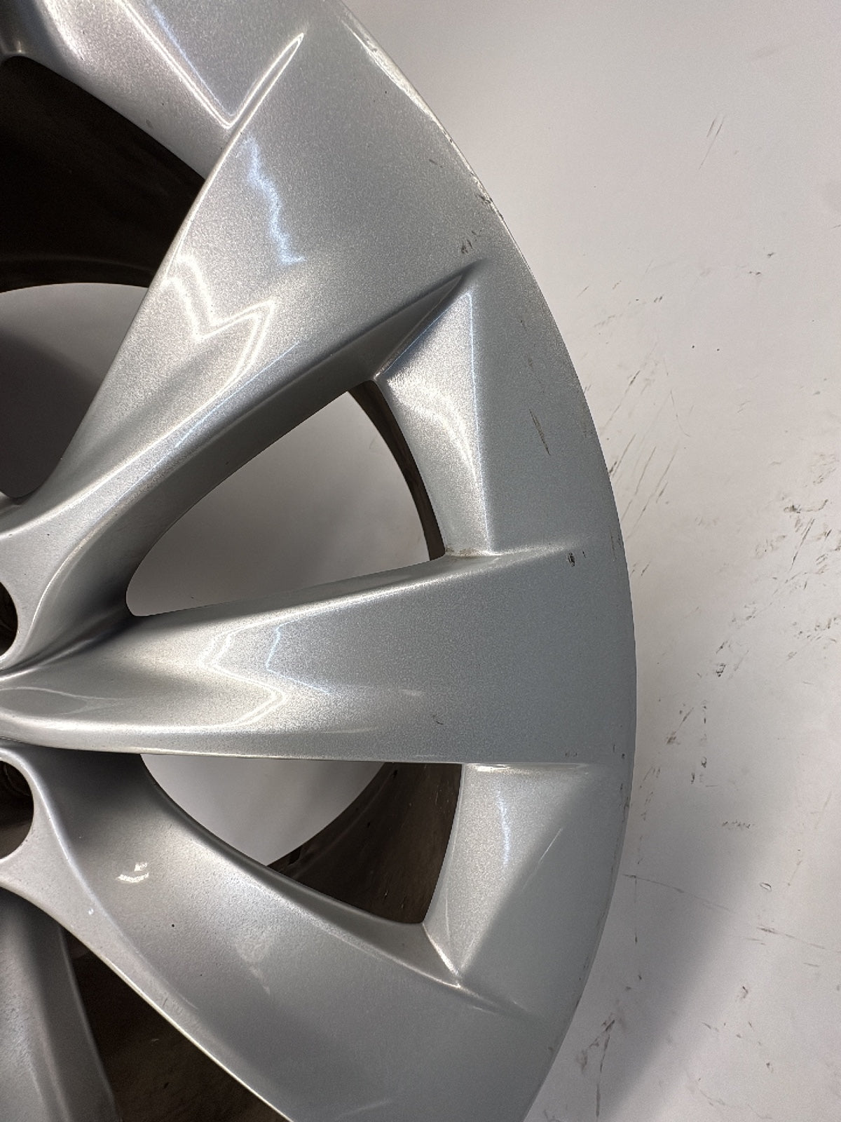 2020 Tesla Model X 20 Inch Rim Silver Slipstream 1027245-00-A
