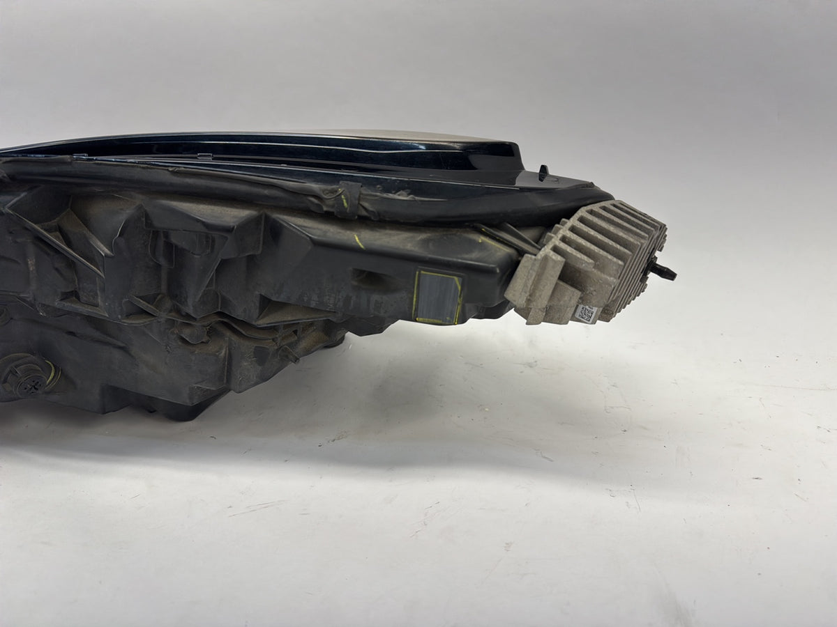 2018 Tesla Model 3 Right Headlamp 1077372-00-I