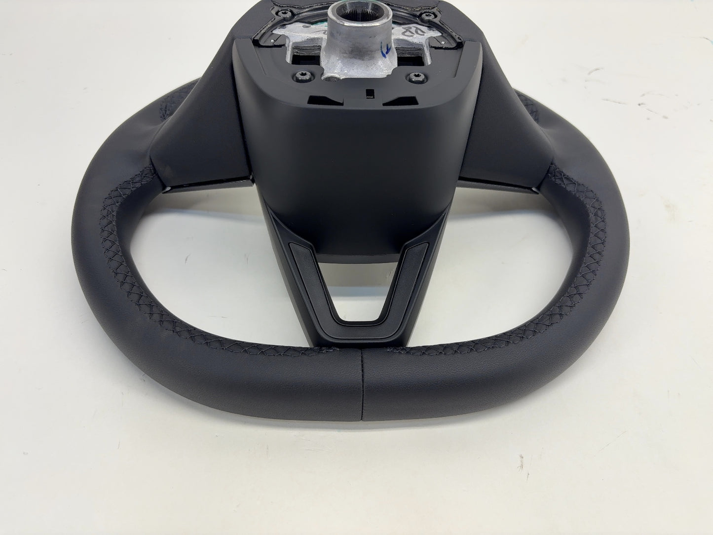 2025 Tesla Model 3 Highland Steering Wheel Pur Leather 1735339-00-G