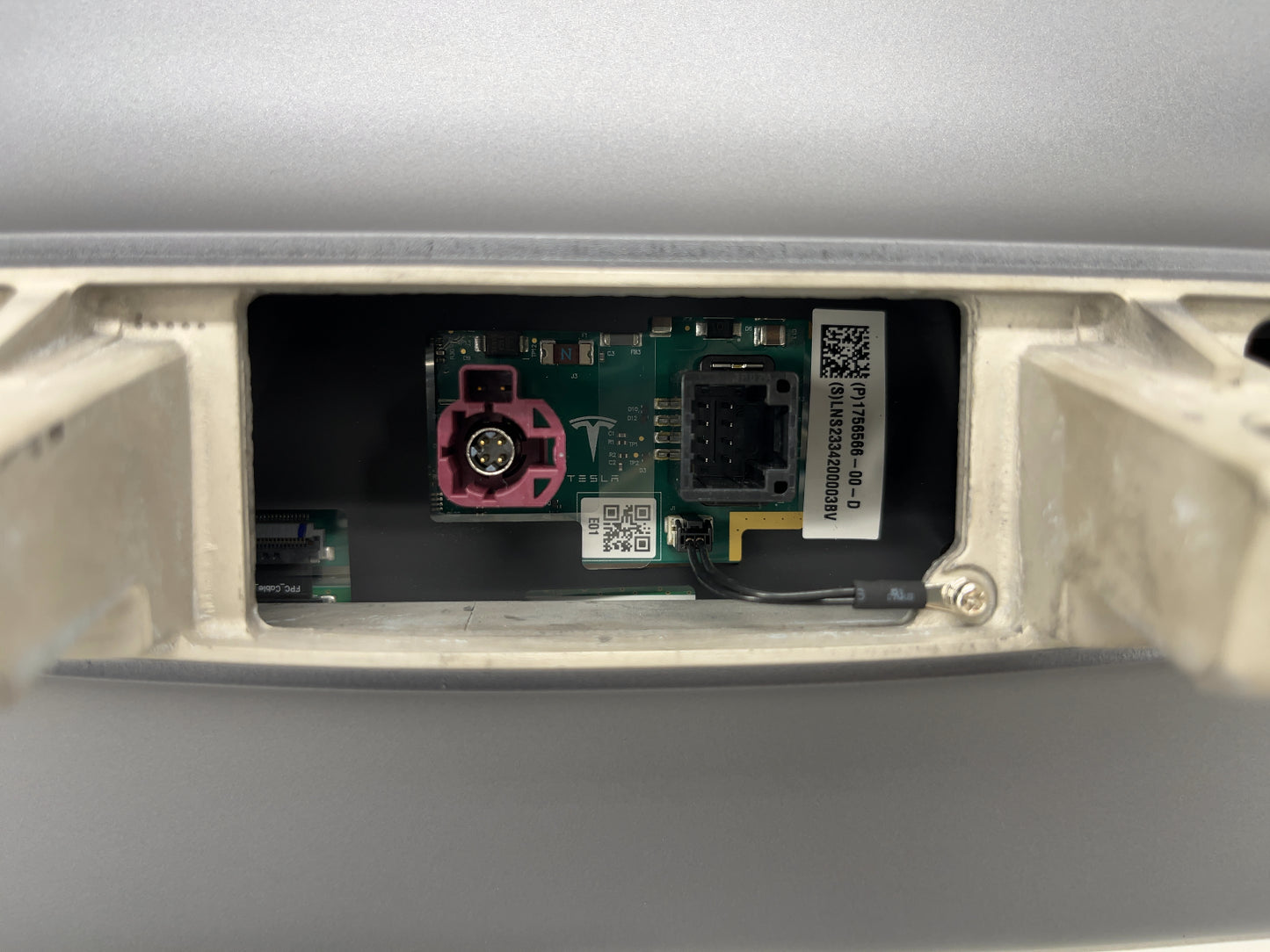 2024-2026 Tesla Model 3 Highland Center Display 1756566-00-D