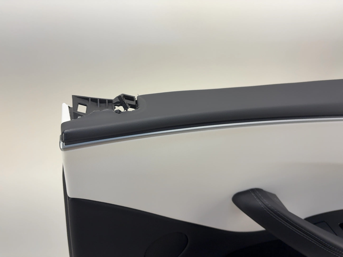 2025 Tesla Model 3 Highland Front Right Door Panel 1776743-20-E