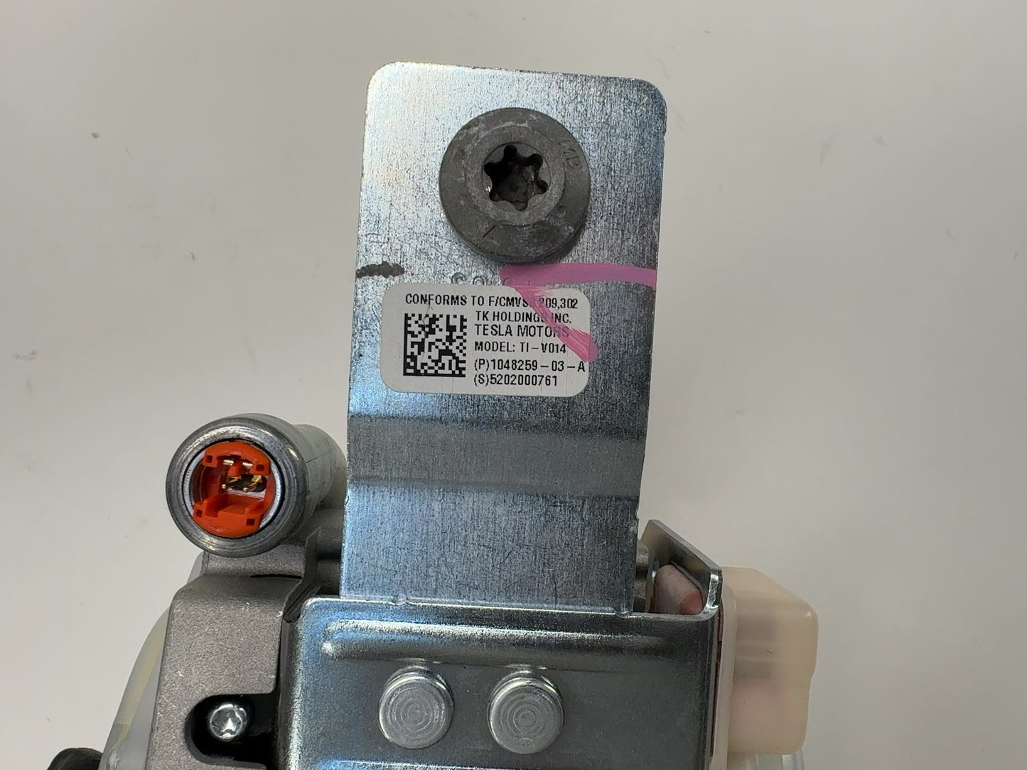 2015 Tesla Model S Front Right Seatbelt With Pretensioner 1048259-03-A
