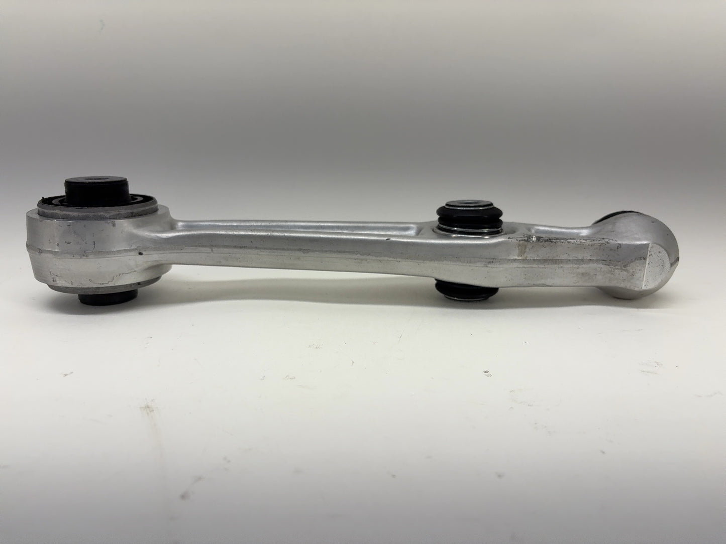 2015 Tesla Model S Front Aft Link 1027351-00-E