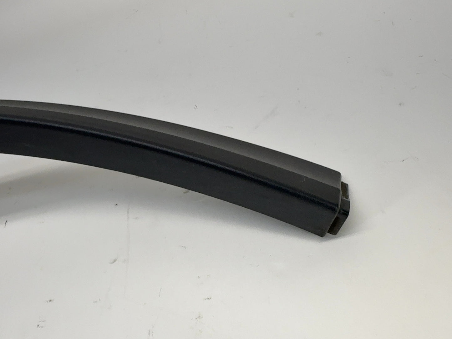 2020 Tesla Model X Fender Garnish Rear Right 1035291-00-G