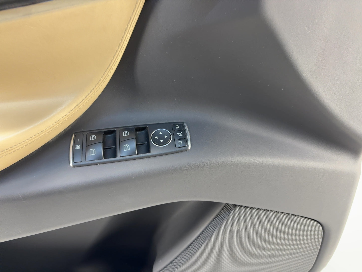 2017 Tesla Model X Front Left Door Panel 1055327-03-J