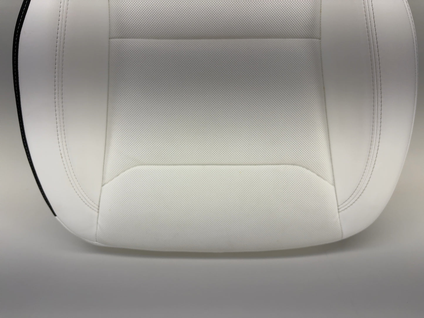 2025 Tesla Model Y Juniper Driver Seat Lower Cushion White 2048708-02-C