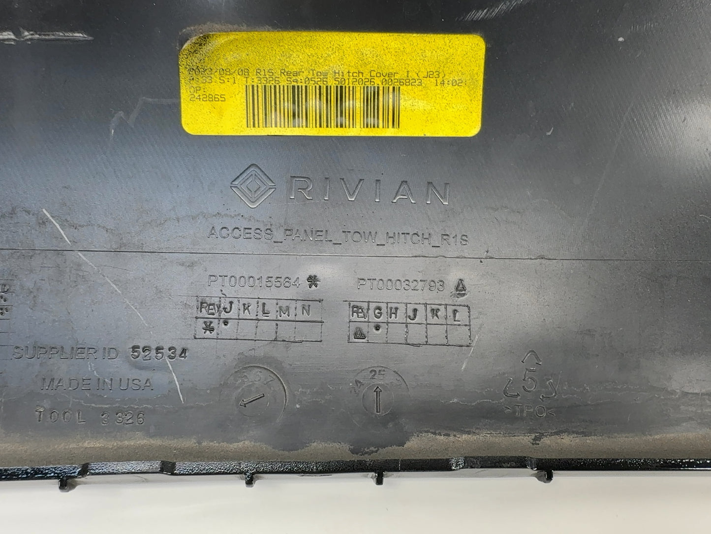 2024 Rivian R1S Tow Hitch Cover PT00032793-A