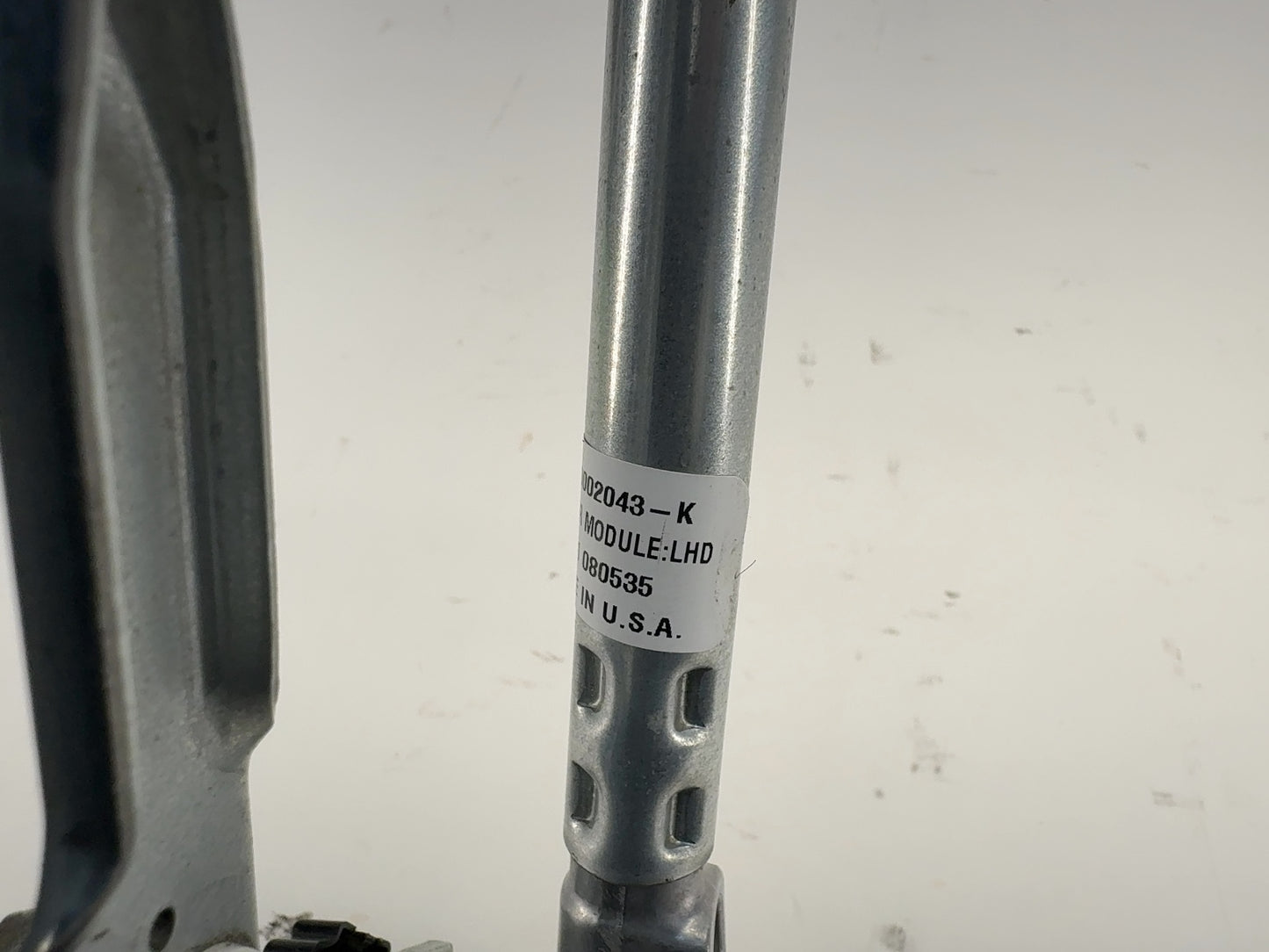 2023 Rivian R1S R1T Windshield Wiper Motor PT00002043-K