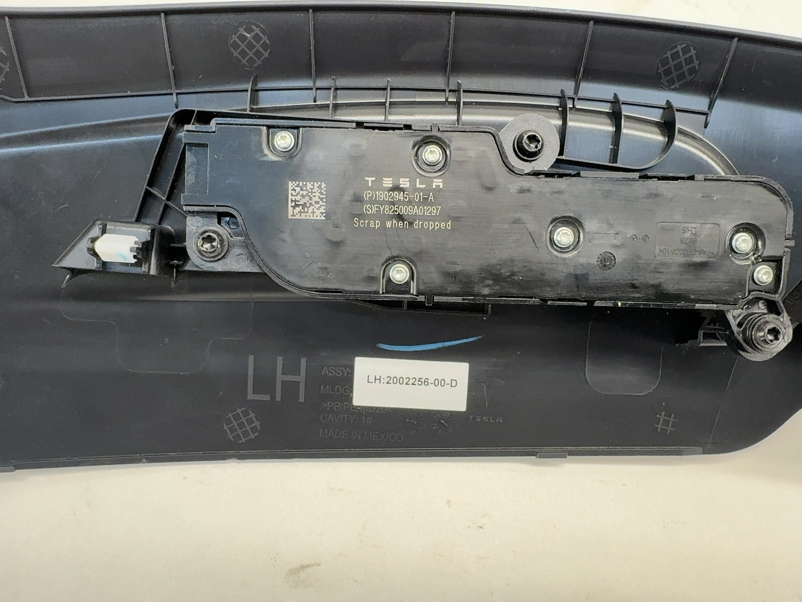 2025 Tesla Model Y Juniper Front Left Seat Trim With Control