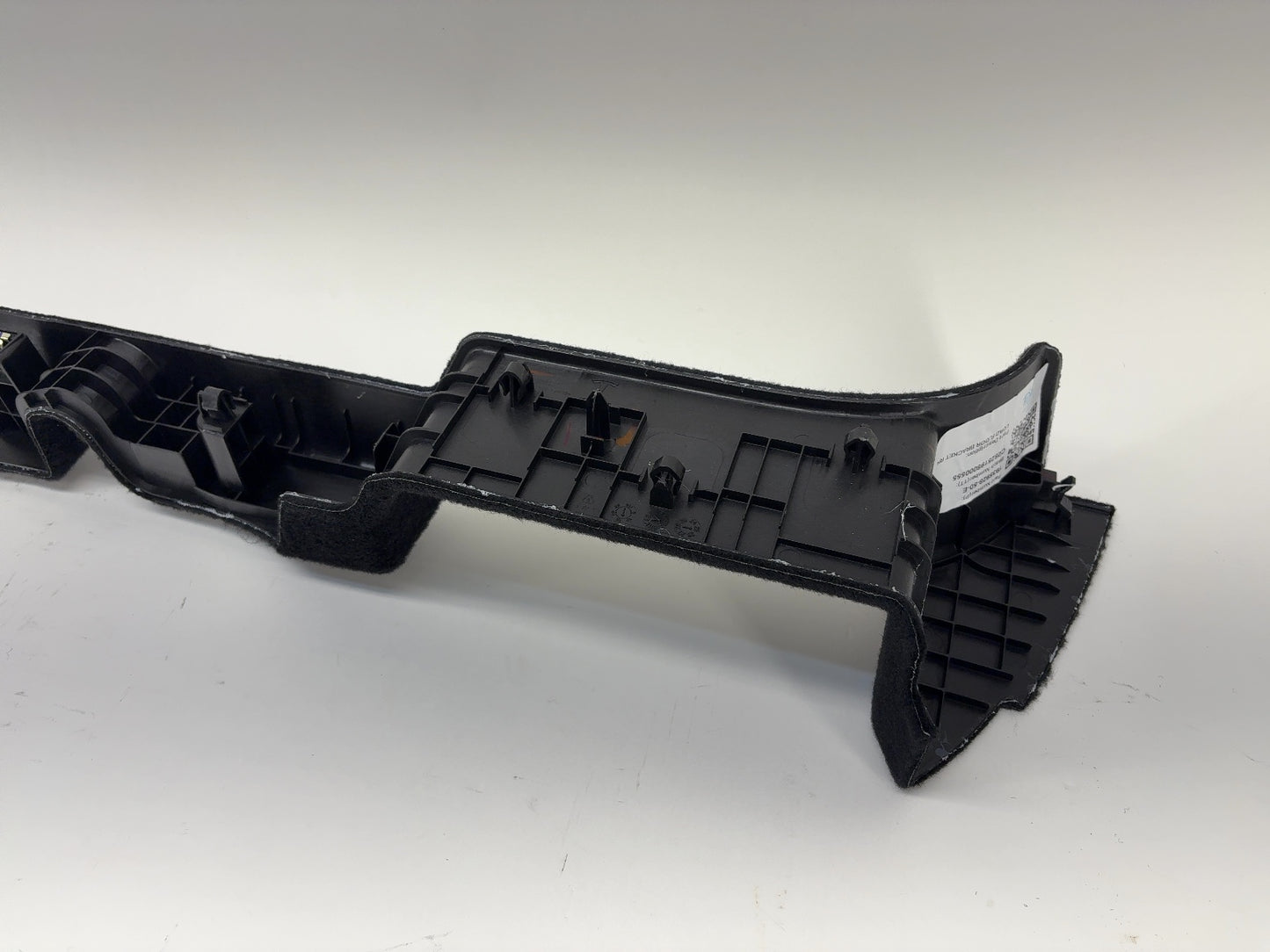2026 Tesla Model Y Juniper Load Floor Bracket Right 1935928-50-E