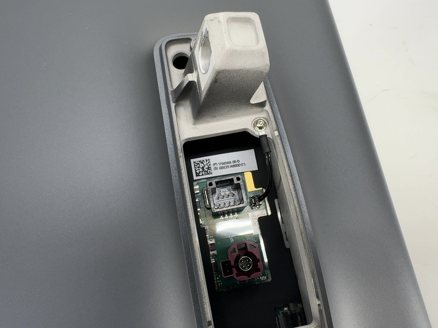 2024-2026 Tesla Model 3 Highland Center Display 1756566-00-D