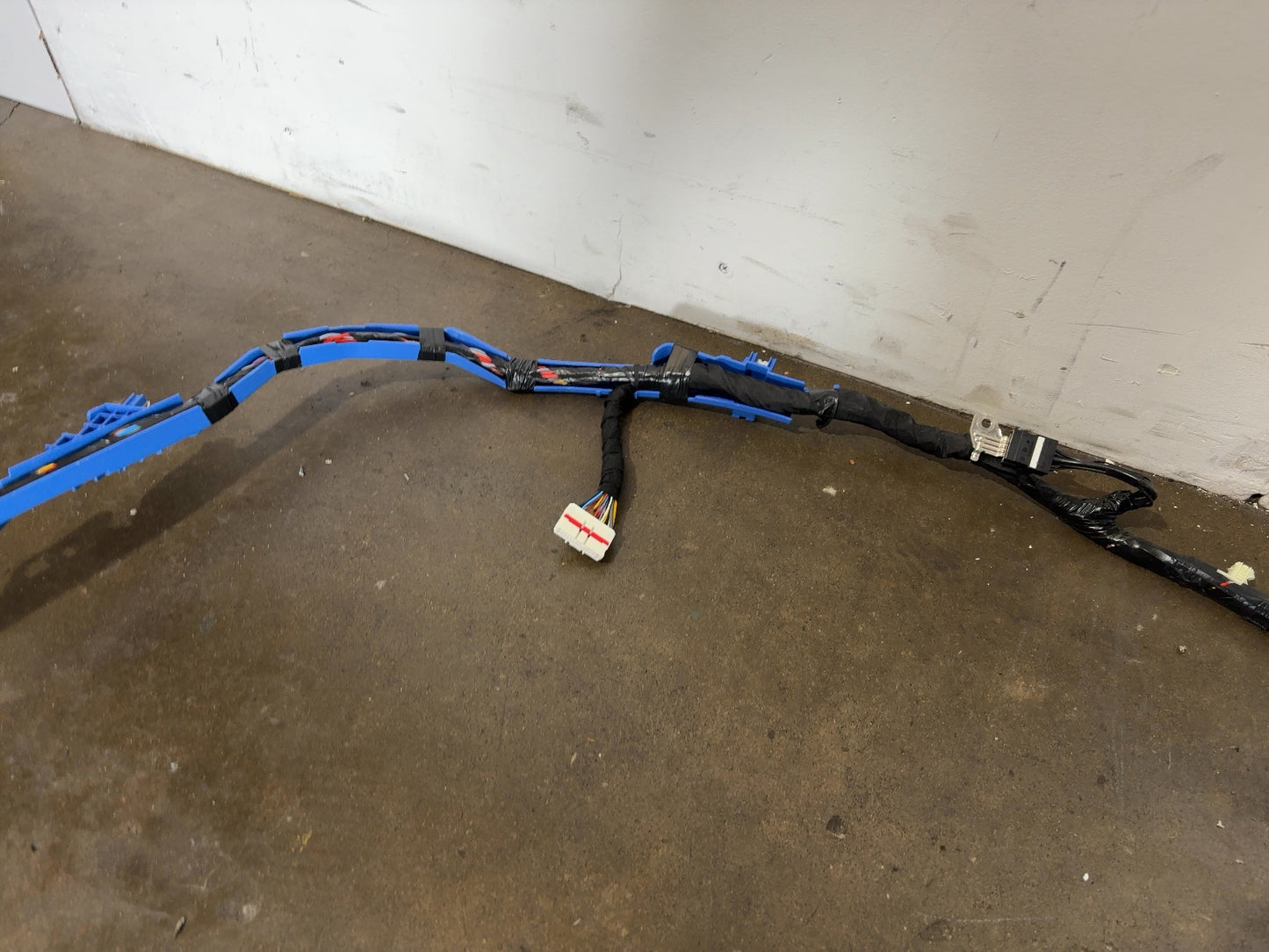 2026 Tesla Model Y Juniper Left Body Harness 1933902-10-D