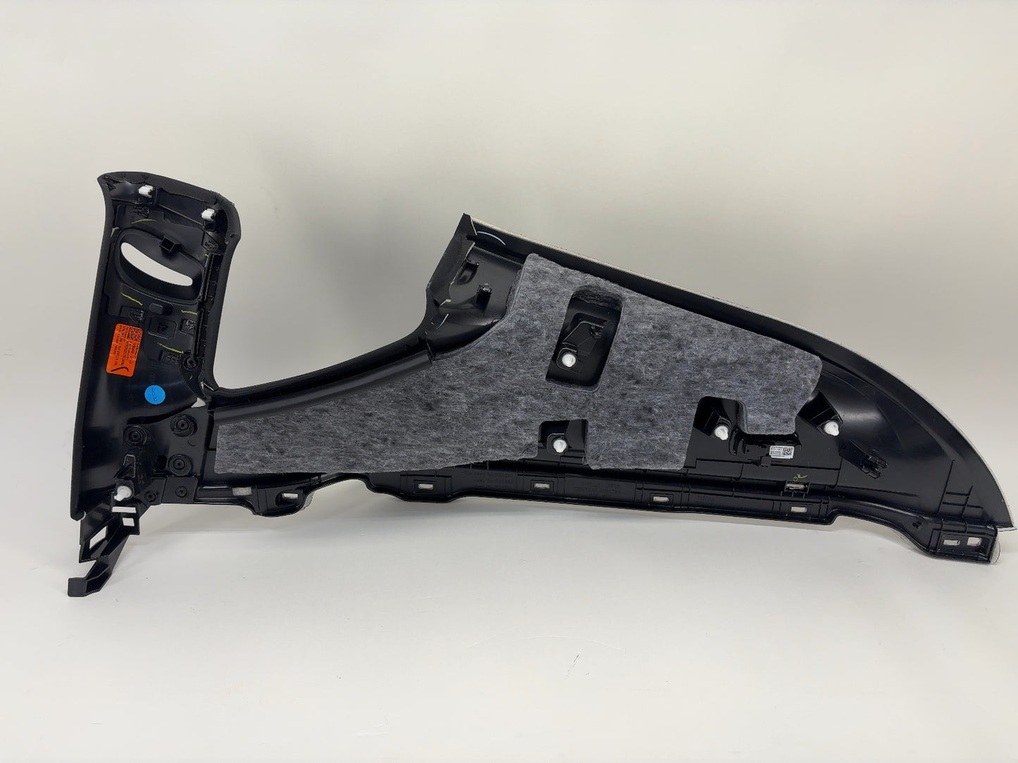 2026 Tesla Model Y Juniper C Pillar Upper Trim Left Note* 1935483-51-F