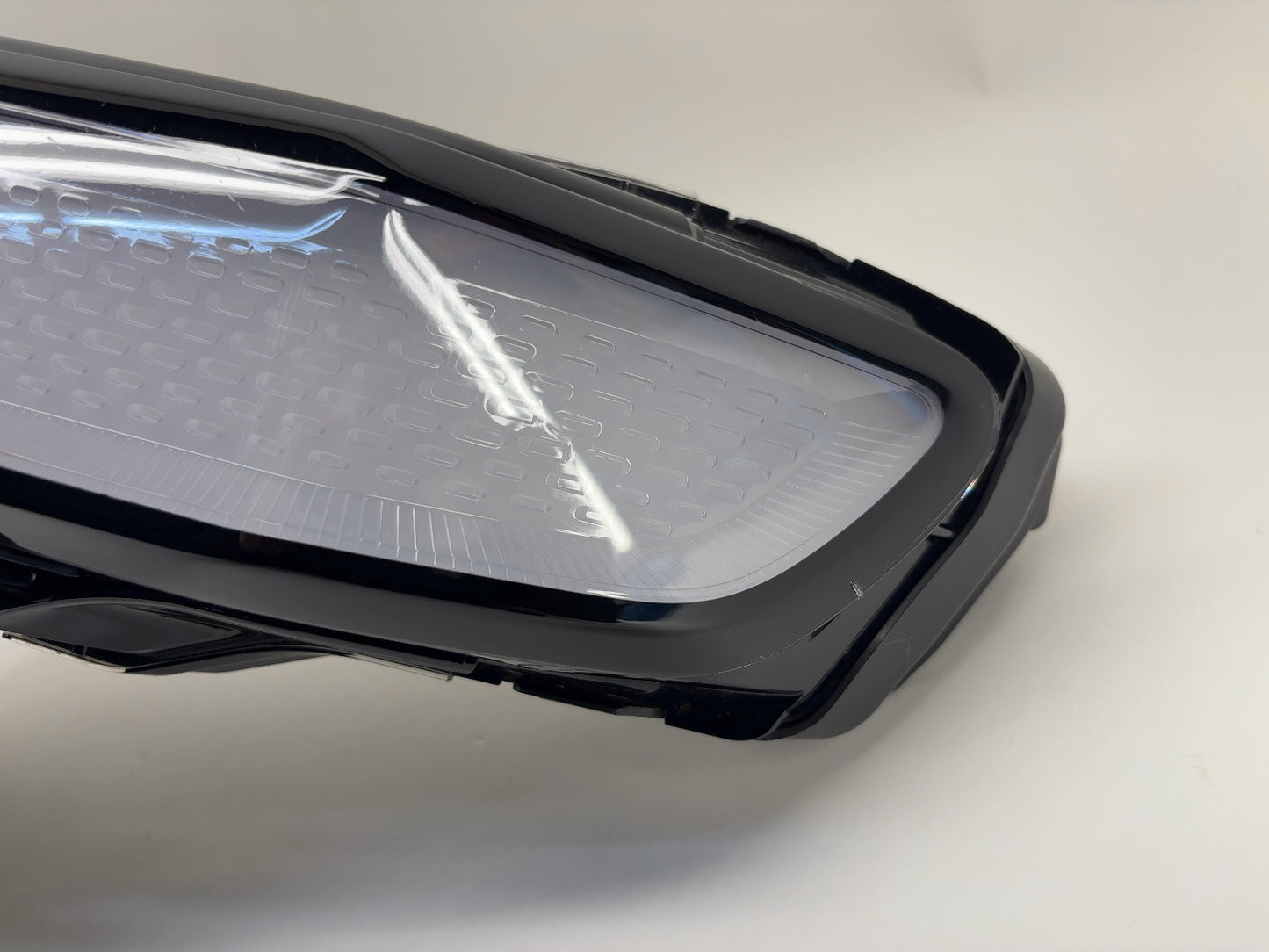 2023-2024 Rivian R1T Left Headlamp Assembly PT00000465-P