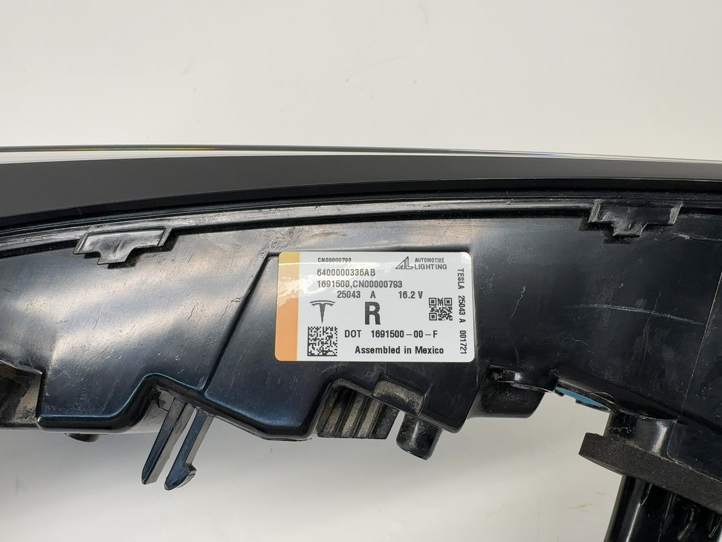 2024-2025 Tesla Model 3 Highland Tail Lamp Liftgate Trunk Right 1691500-00-F