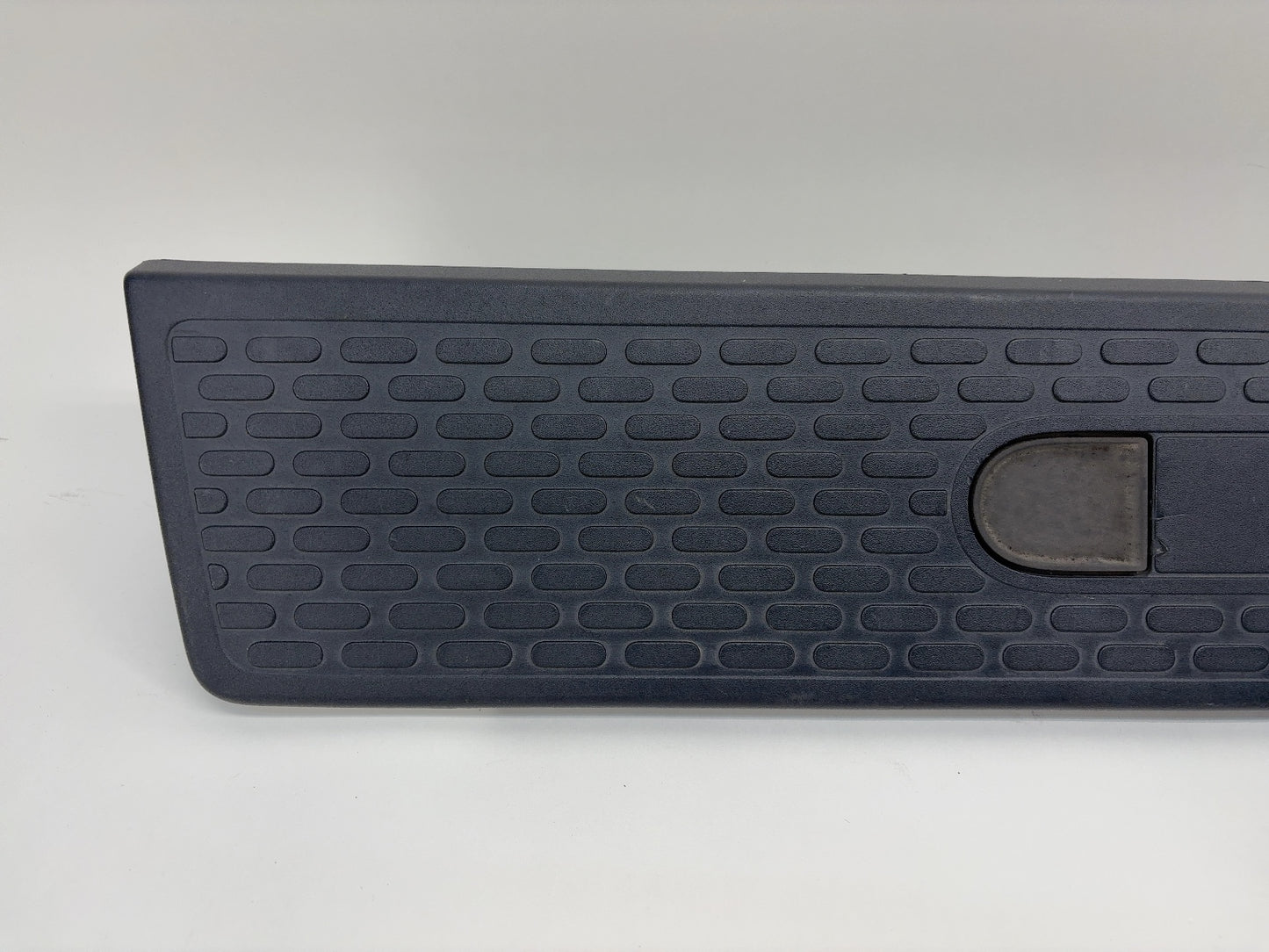 2022 Rivian R1T Bed Upper Trim Right PT00000357-M