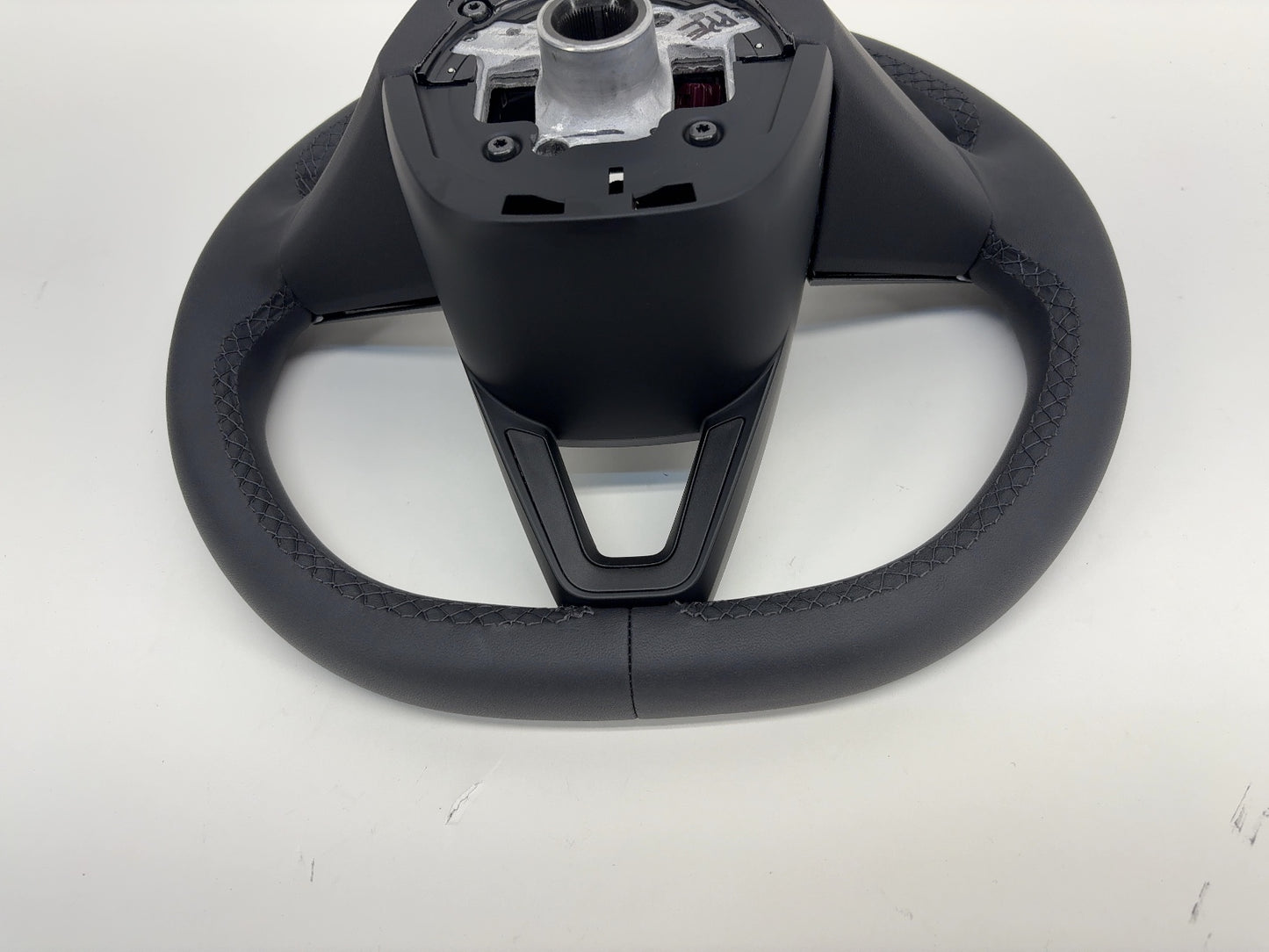 2025 Tesla Model 3 Highland Steering Wheel Pur Leather 1735339-00-G