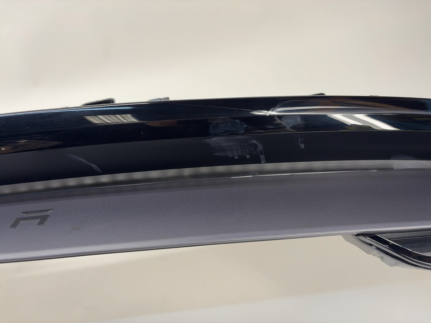 2025 Tesla Model Y Juniper Liftgate Lamp Assembly 2004606-00-B