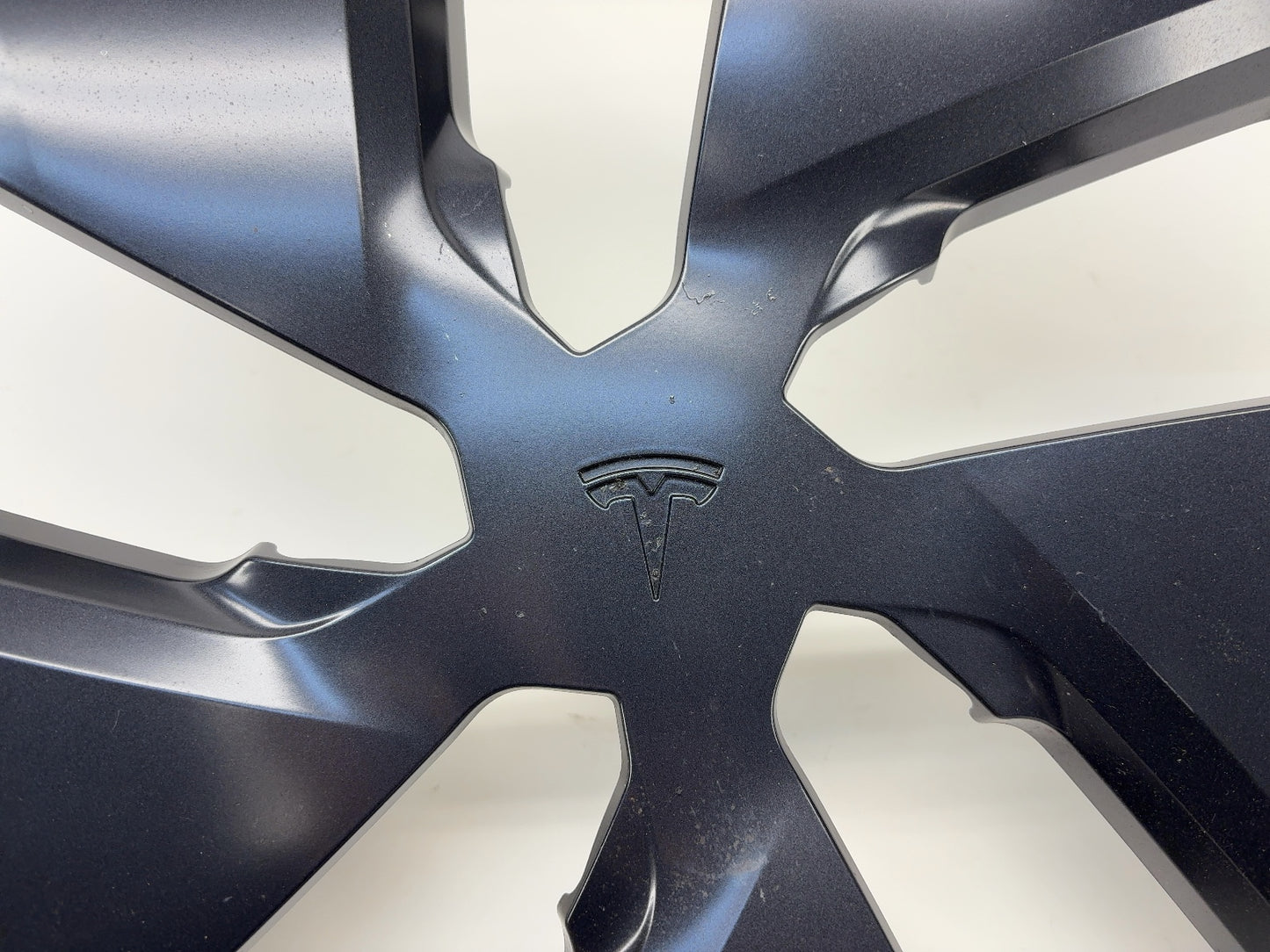 2026 Tesla Model Y Juniper Crossflow Wheel Cover Note* 2188231-00-D