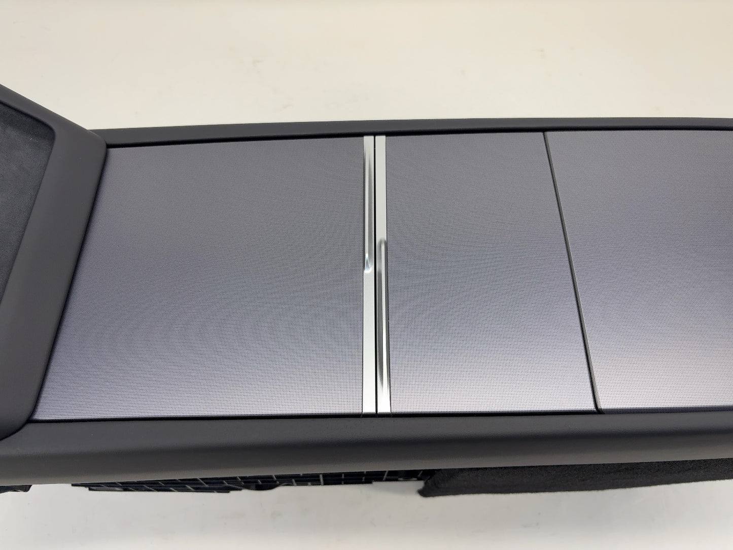 2025 Tesla Model 3 Highland Center Console 1714377-22-M